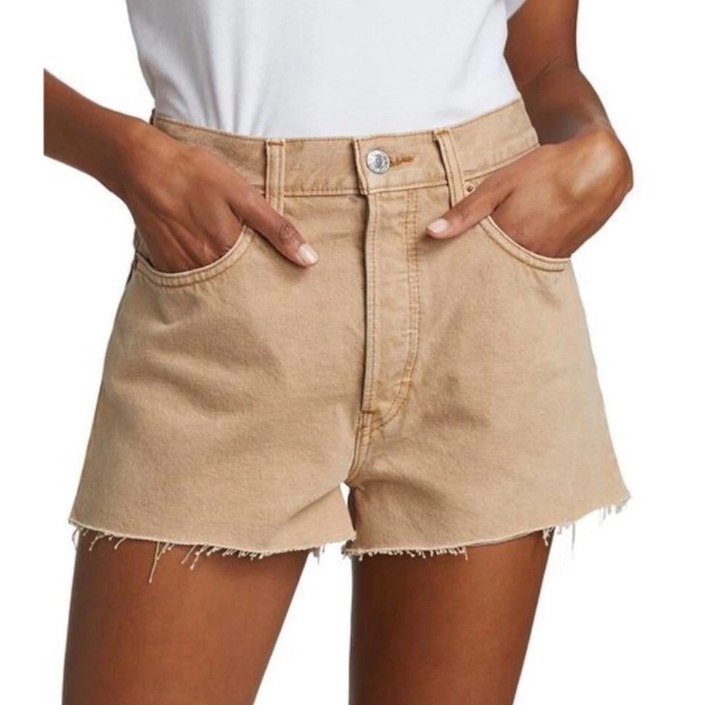 Re/Done 70s High Rise Denim Shorts in Washed Khaki / Light Brown